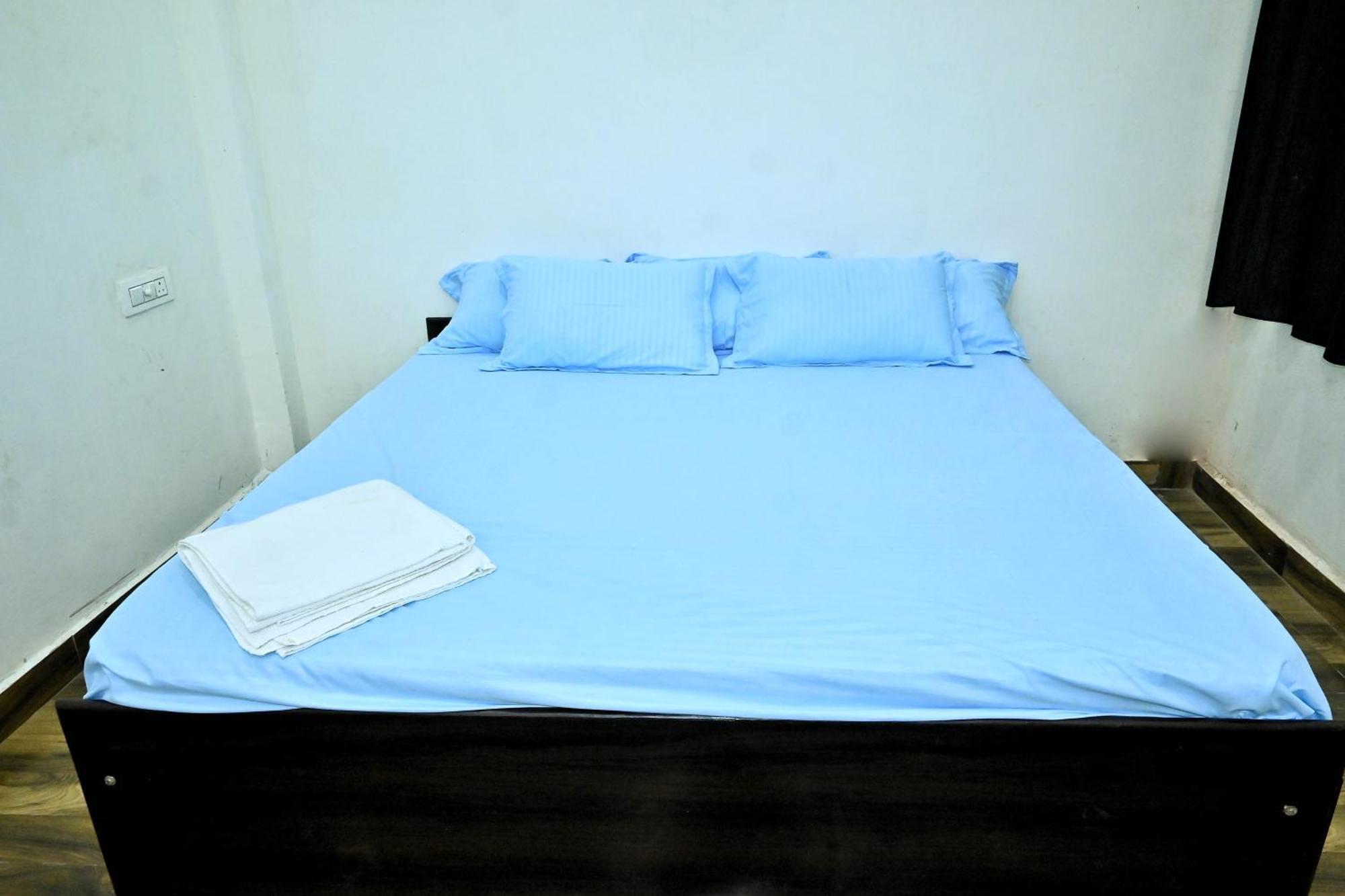 Guest house Pitambra Dham